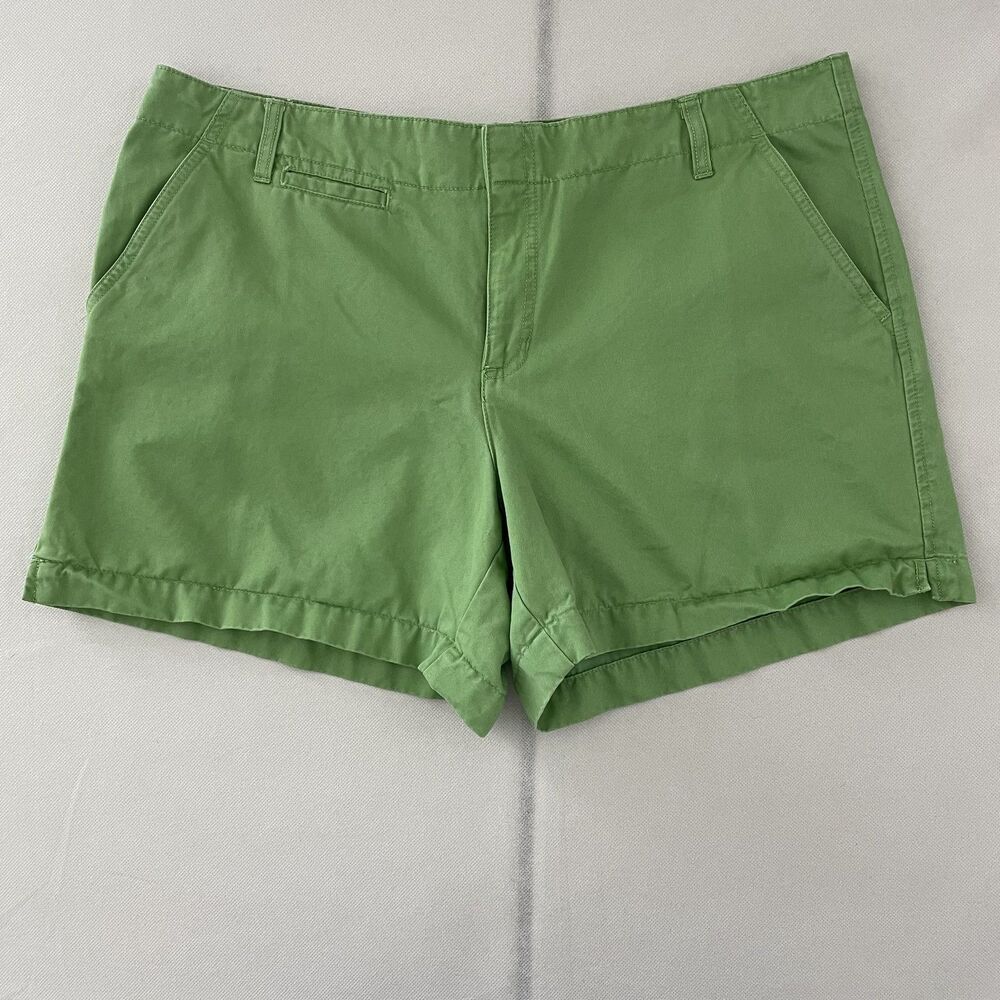 Vintage Y2K Old Navy Women's Green Chino Shorts Cotton Low Waist Size 16